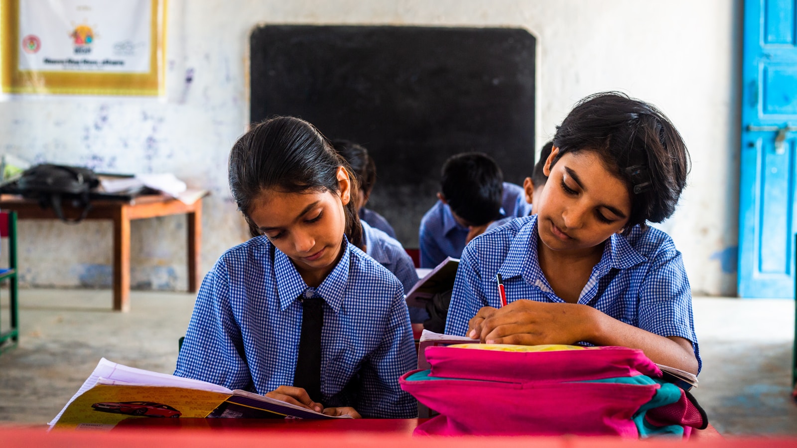 Children communicating and learning together